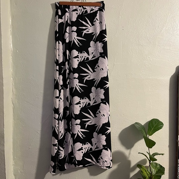 SMYM Hawaiian floral print maxi slit skirt SMALL - Picture 3 of 10